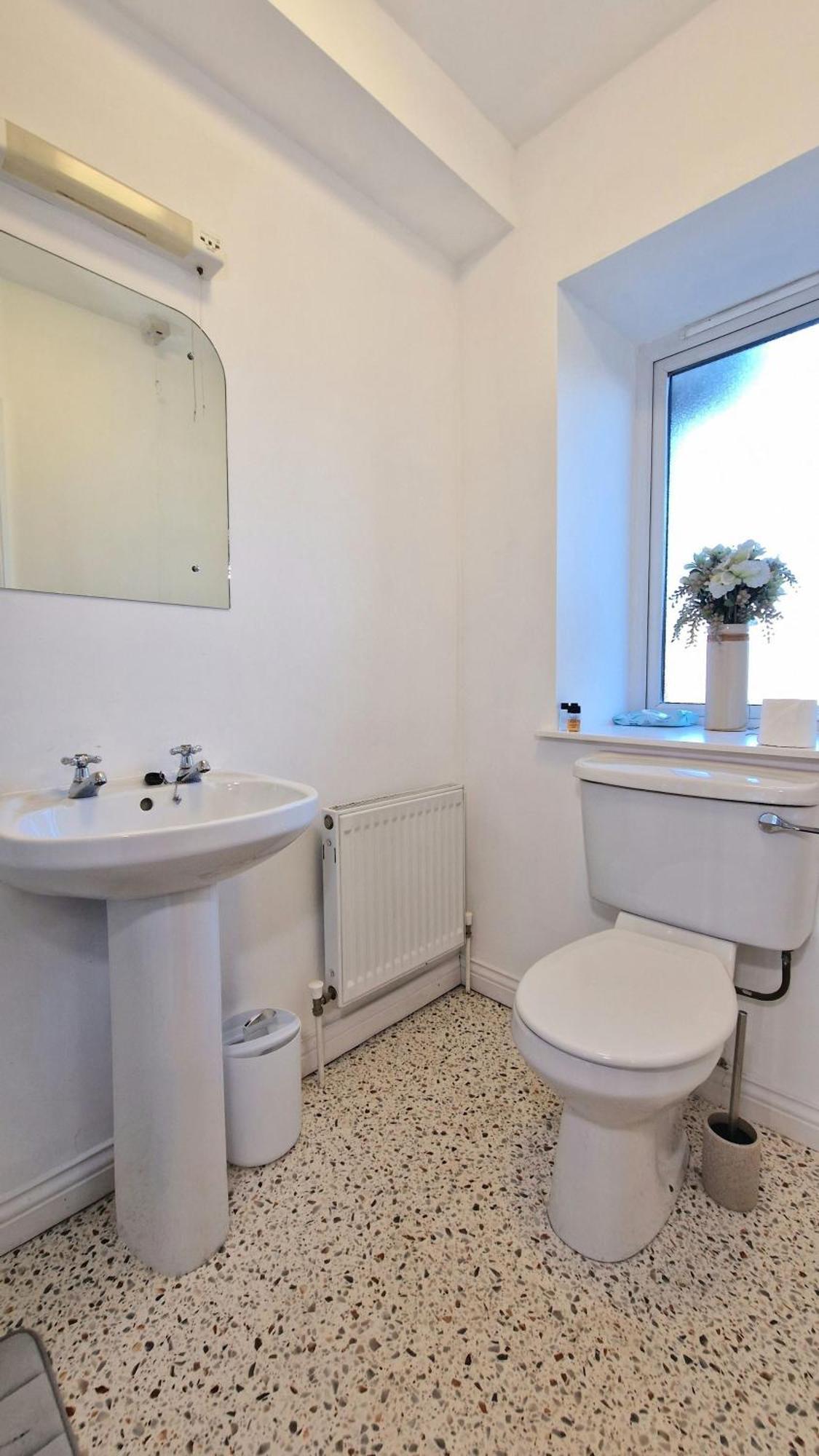 Cosy 3 Bedroom All Ensuites Galway Eksteriør bilde